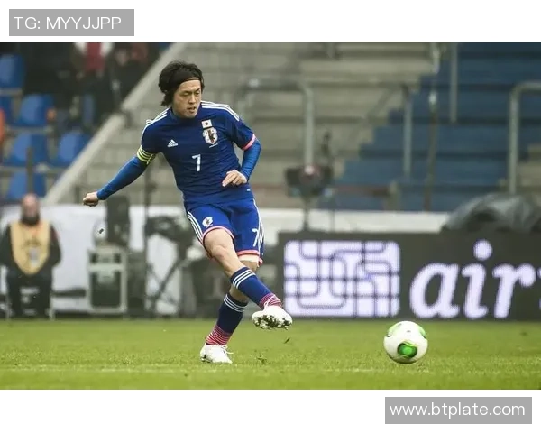 十八岁时最帅的足球球星盘点:青春与才华并存的璀璨时刻 十八岁时最帅的足球球星盘点:青春与才华并存的璀璨时刻