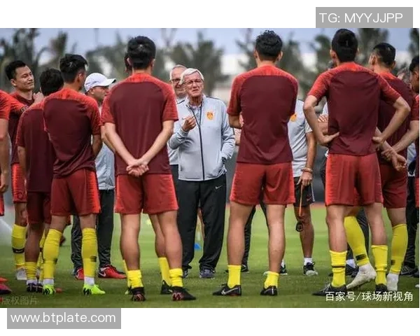 报告型视角下教练与足球球星互动关系及发展趋势分析